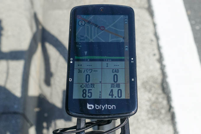 右端にクルマ接近状況が表示されます（２台トラッキング中）