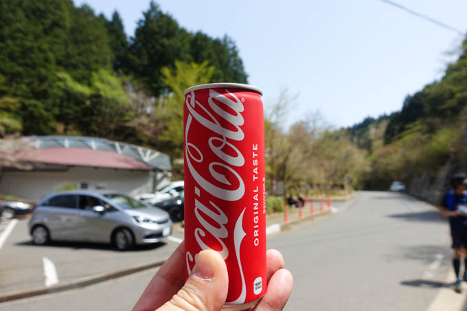コーラさえ飲んでいれば事故車には遭遇しなかったのに・・・（写真は事故後初のヤビツ）
