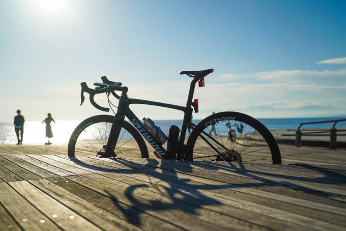 これまた伝統のウッドデッキです。人が入るといい感じです。