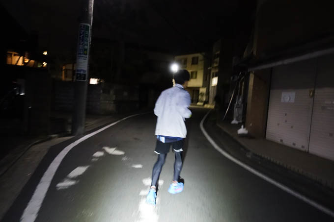 どこだよ、これ。ちょうど０時を回った頃です・・・。