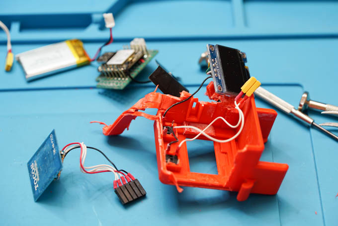 ほぼ完成していたのに、破壊して音楽機能を盛り込む（ハッピーバースデー♪だけど・・・）