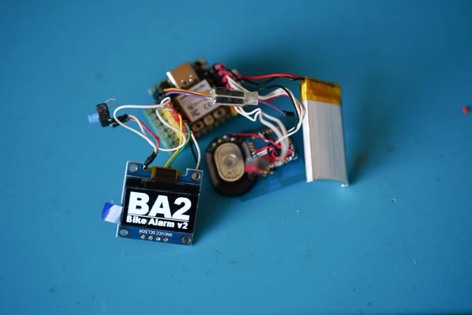 液晶表示が動き始めました